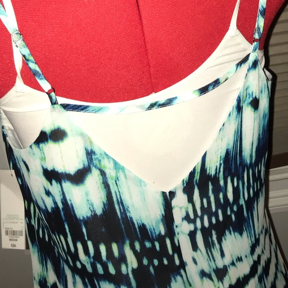 Dress - Picture 4 of 6